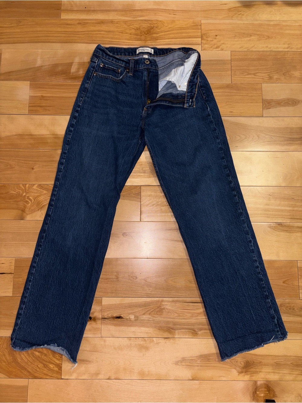 Abercrombie & Fitch Baggy Low Rise Jeans